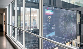 نیمه پر و خالی بورس