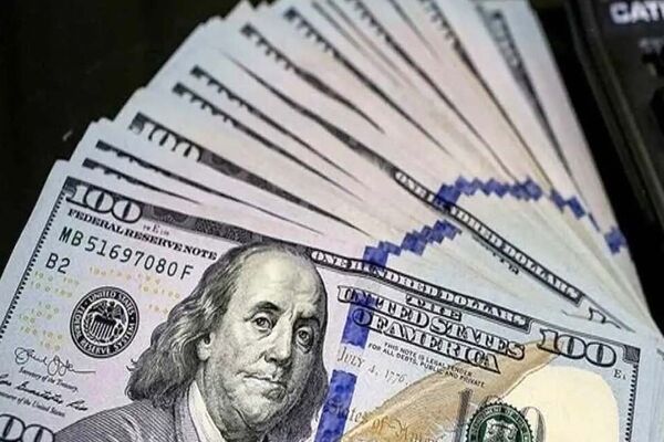 دلار مسافرتی کاهش یافت؟