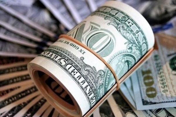 شوک بزرگ در بازار ارز؛ دلار به سقف نزدیک‌تر می‌شود!