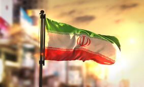 محرومیت مادام‌العمری برای ملی‌پوش کشور / توهین به پرچم ایران هزینه دارد!