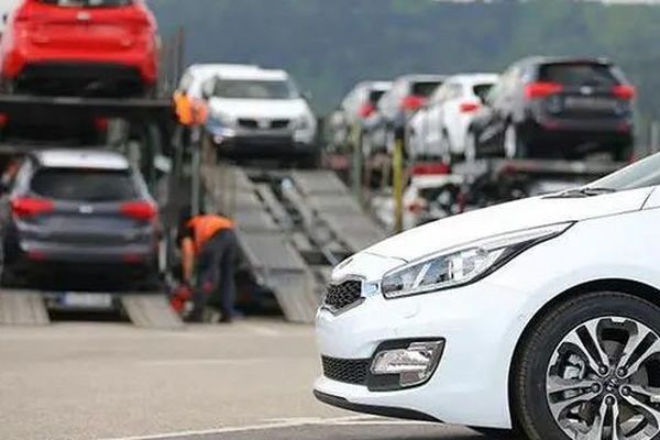 فروش فوری خودروهای لوکس دولتی آغاز شد؛ شرایط و جزئیات