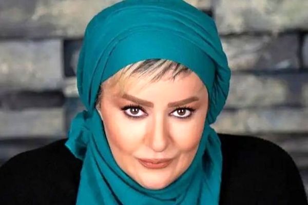 عکس خاص نعیمه نظام‌دوست با اکسسوری‌های طلایی پر زرق و برق!