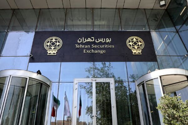 بورس تیرماه را با صعود آرام به پایان رسید +نماد ها