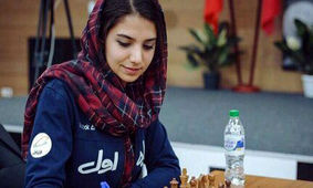 اولین عکس متفاوت سارا خادم الشریعه پس از مهاجرتش / خانم شطرنج باز با شوهرش کولاک کرد ! 