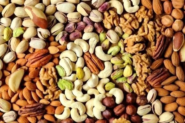 آجیل یلدا قسطی شد! مردم توان خرید ندارند!