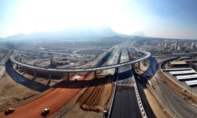 پل تازه افتتاح شده در اصفهان دچار نشست و شکاف های خطرناک است؟ +توضیح یکی از مسئولان پروژه