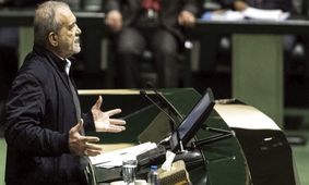 دولت در مهار بحران ناتوان است؟ انتقاد شدید یک روزنامه به رویکرد دولت