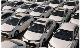 قیمت های عجیب و غریب در بازار خودروهای لوکس + جدول