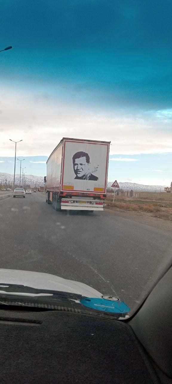 شهری که تمام دیوارهایش عکس «علی دایی» دارد