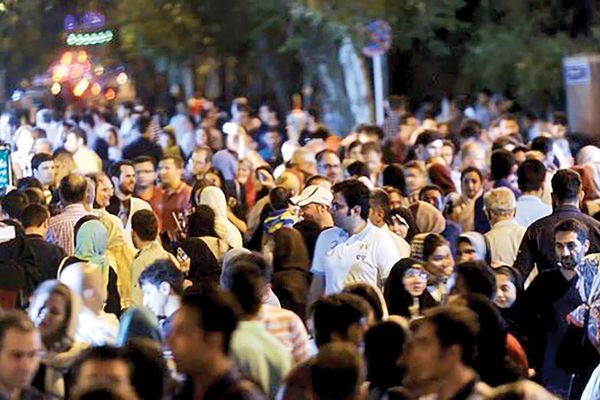 قدم زدن روی اعصاب جامعه