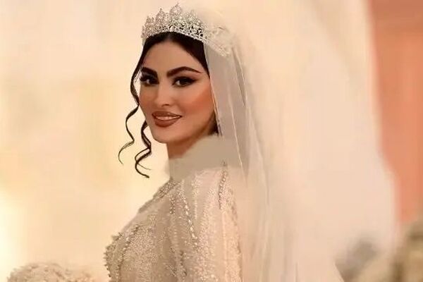عکس های جذاب و دیده نشده پدر و مادر مریم مومن در جشن عروسی خانم بازیگر!