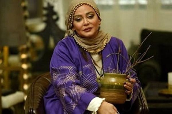 ژست شگفت‌انگیز بهاره رهنما؛ خانم بازیگر و عشق عجیبش به درخت‌ها!