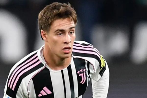 ستاره یوونتوس مورد ستایش اسطوره فرانسوی قرار گرفت!