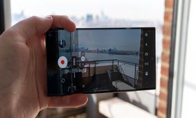 چگونه با گلکسی اس 23 اولترا در حالت زوم عکس واضح بگیریم