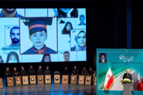 مردم به خاطر ایران هر اختلافی را کنار می گذارند