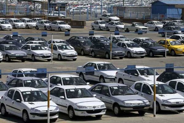 خودروهایی که امروز شنبه ۱۲ مهر ۱۴۰۴ به اوج گرانی رسیدند! + جدول قیمت‌ها