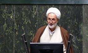 کنایه تند نماینده قم: گناه بی‌حجابی‌ها به گردن پزشکیان، قالیباف و دیگران هم هست