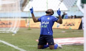 سلطان پنالتی از استقلال کناره گذاشته می‌شود