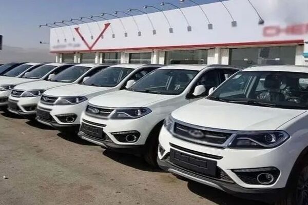 جدیدترین جدول قیمت خودروهای لوکس مدیران خودرو