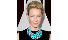 تیپ خاص ستاره هالیوود در بین رقبا + عکس