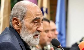 شریعتمداری: ماندن ایران در NPT با وجود حمله آمریکا یعنی باج دادن