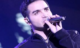 اولین عکس از چهره محسن یگانه قبل عمل زیبایی ! /  دماغشو ببین!