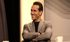 اولین عکس از دیدار جادوگر فوتبال با رئیس جمهور آلمان / علی کریمی سیاسی شد ؟!