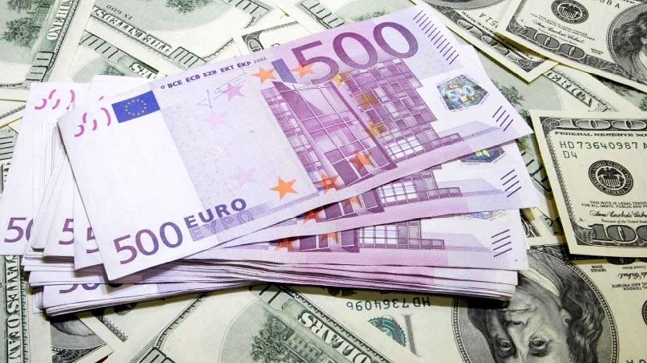 قیمت دلار و یورو در بازار آزاد همین الان چند ؟