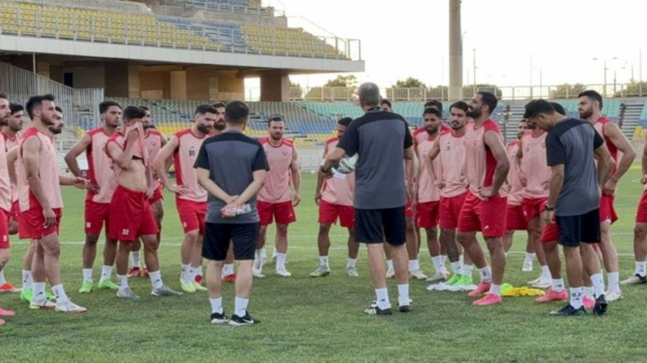 باورش سخت است اما واقعیت دارد/ قرارداد با پرسپولیس ۱۱۰,۰۰۰,۰۰۰,۰۰۰ تومان آب خورد