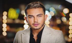 نگاهی به خانه لوکس و باکلاس ارسلان قاسمی / شیک و منحصر به فرد + عکس