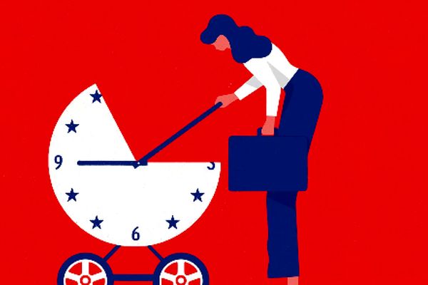 آیا می‌توان در دوران مرخصی زایمان از بیمه بیکاری استفاده کرد؟