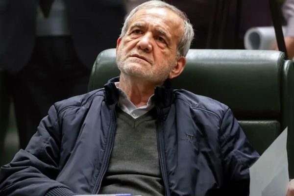 آقای پزشکیان؛ شفاف صحبت کنید! / سیاست خارجی دیم نداریم که به انتظار باران حوادث نشسته‌اید