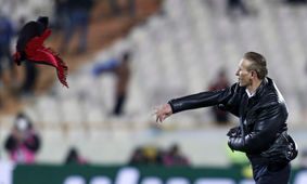 قول مربی لیگ برتری به یحیی / جام برای پرسپولیس است !!