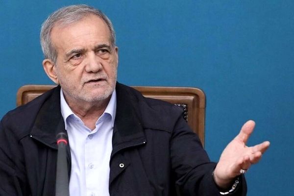 پزشکیان: دولت پولی چاپ می‌کند که ندارد / روی طلا خوابیدیم اما مردم گرسنه هستند + فیلم