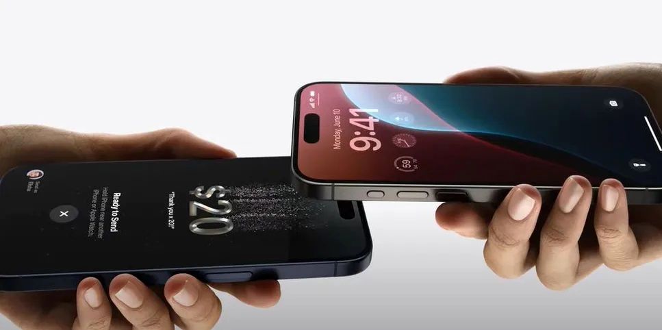 ویژگی های آی او اس 18