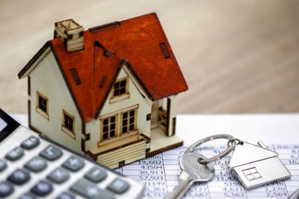 زلزله قیمتی در بازار مسکن/ چرا خریداران دیگر خانه نمی‌خرند؟