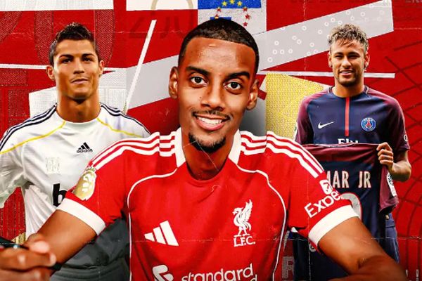 10 انتقال عجیب تاریخ فوتبال/ وقتی دو تیم از رئال 2009 هم بالاتر رفتند!