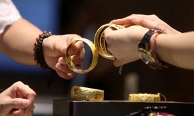 پیش‌بینی رئیس اتحادیه طلا و جواهر از کاهش قیمت طلا و سکه طی روزهای آینده