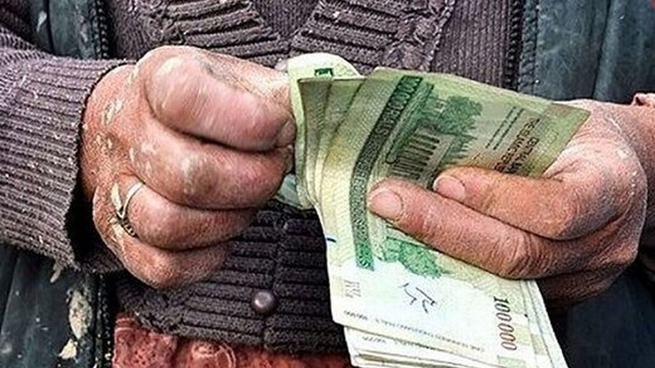 پیشبینی درباره حقوق کارگران و بازنشستگان در سال 1402 / افزایش حقوق در راه است ؟!
