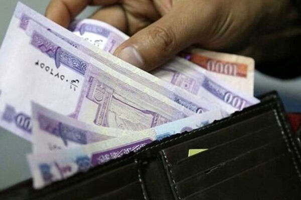 دولت : نحوه پرداخت حقوق کارمندان در پایان شهریور ماه تغییر می کند !
