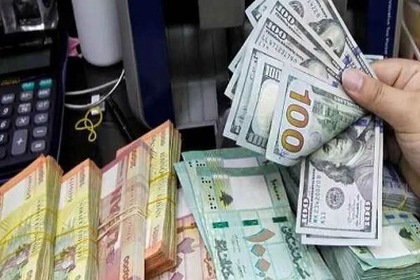 رشد انفجاری دلار / تحلیلگران سقف ۱۱۰ هزار تومان را پیش‌بینی می‌کنند!