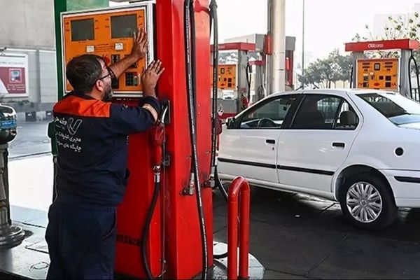 چه کسانی مشمول قیمت بالاتر بنزین می‌شوند؟/ بررسی ادعای دو نماینده