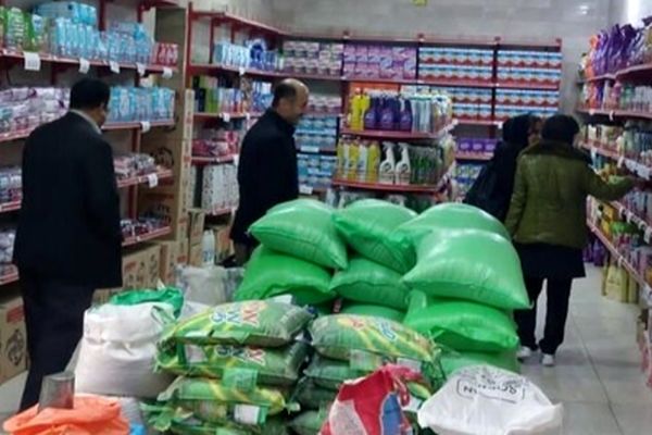 بازار مواد غذایی امروز دوشنبه 9 تیر؛ خبری از نوسان قیمت‌ها نیست + فیلم